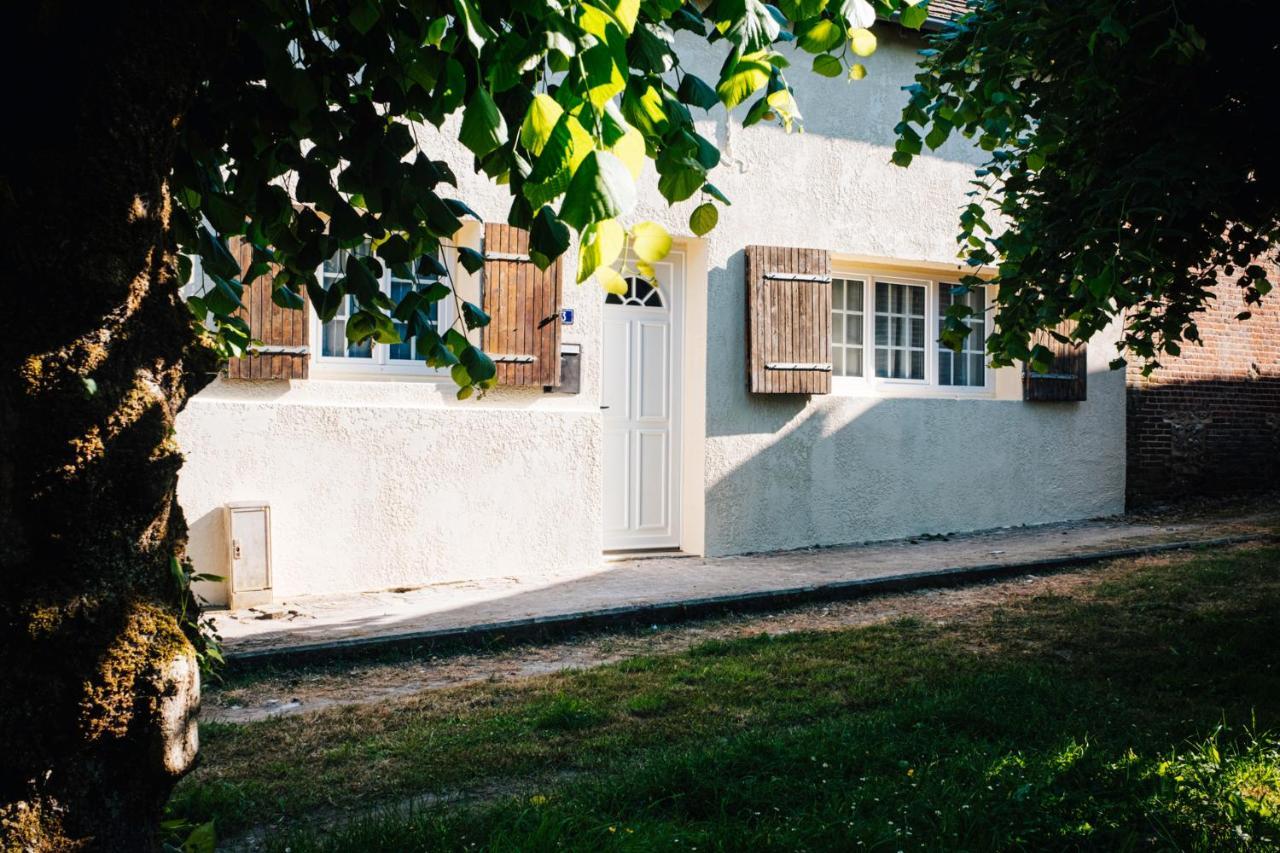 Loveroom Du Perche : Maison Avec Balneo Moulins-la-Marche Exterior photo